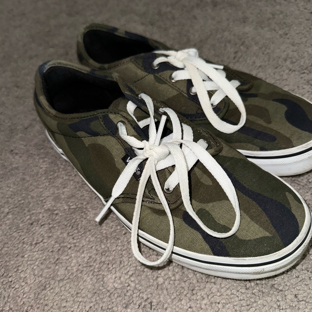 Van Camo Authentic Shoes - image 1